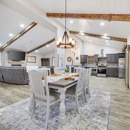 Whiskey Pines Retreat! Single Level Home, Outdoor Firepit, Ac, Bbq! Sleeps 9 In Lake Harmony! Bagian luar foto