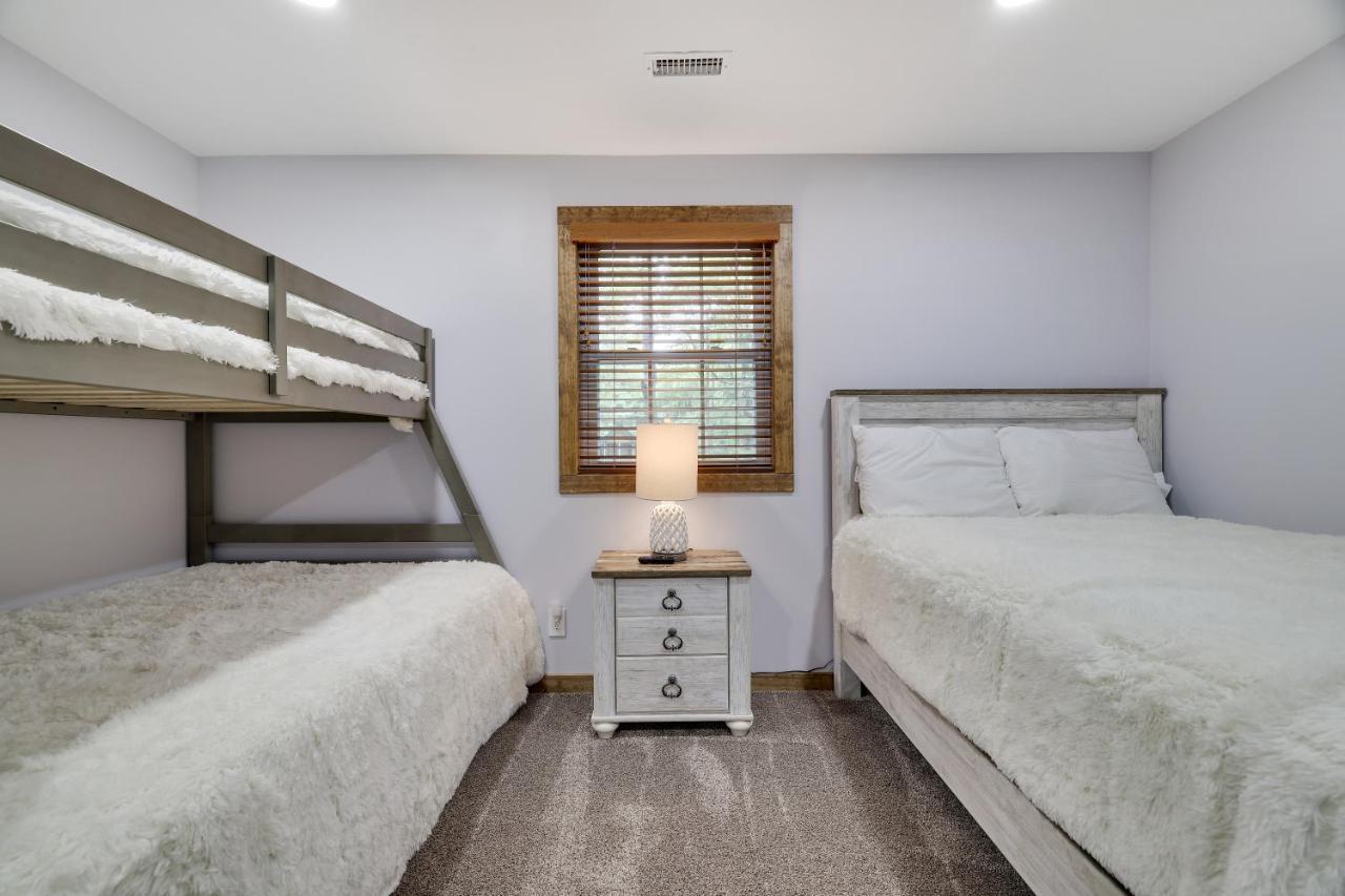 Whiskey Pines Retreat! Single Level Home, Outdoor Firepit, Ac, Bbq! Sleeps 9 In Lake Harmony! Bagian luar foto