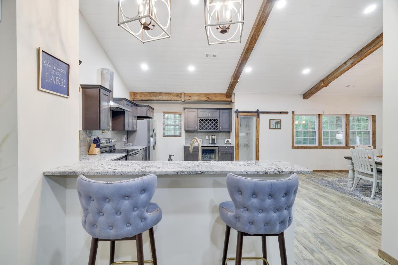 Whiskey Pines Retreat! Single Level Home, Outdoor Firepit, Ac, Bbq! Sleeps 9 In Lake Harmony! Bagian luar foto