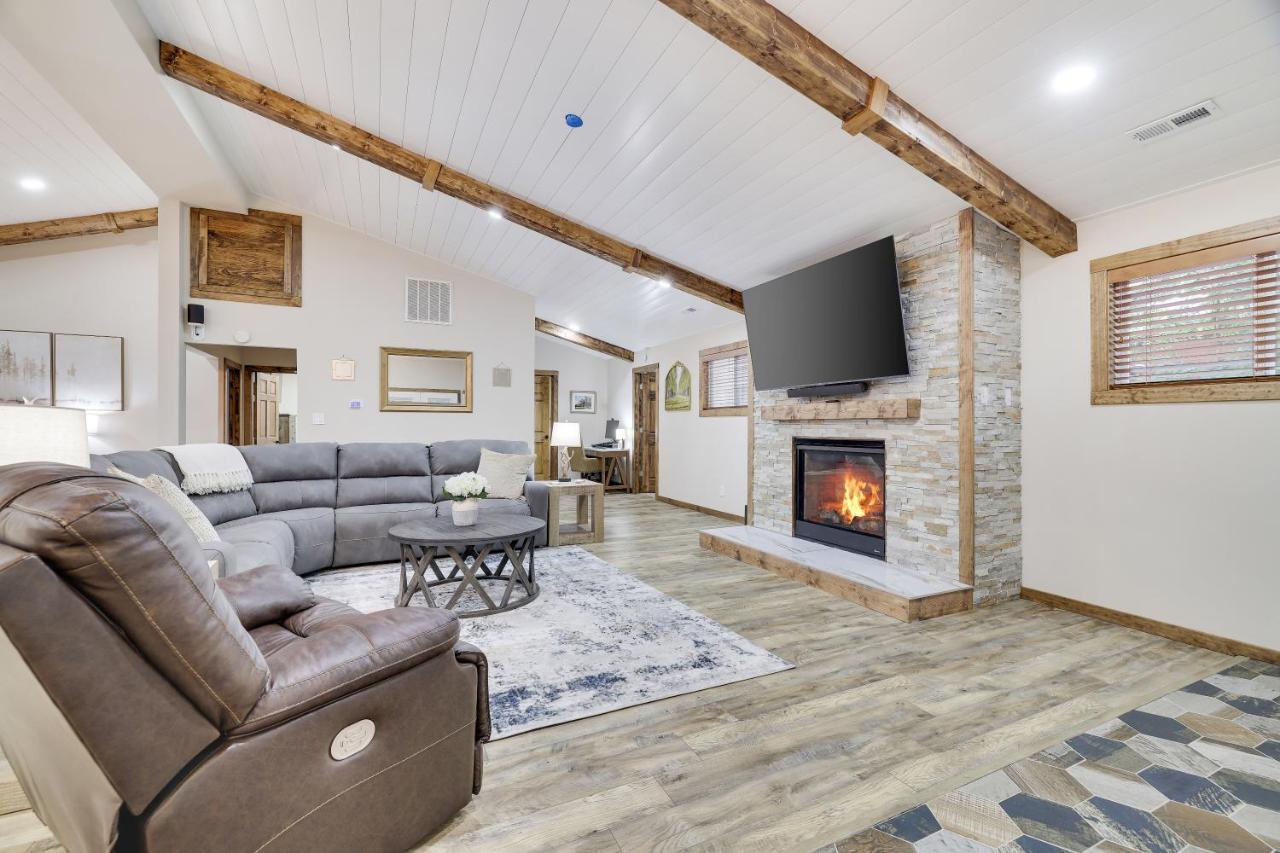 Whiskey Pines Retreat! Single Level Home, Outdoor Firepit, Ac, Bbq! Sleeps 9 In Lake Harmony! Bagian luar foto