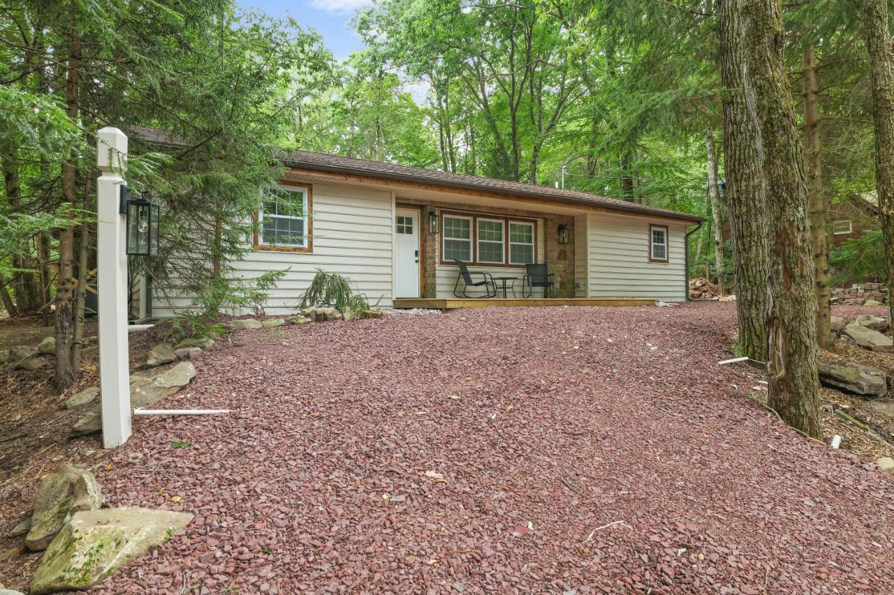 Whiskey Pines Retreat! Single Level Home, Outdoor Firepit, Ac, Bbq! Sleeps 9 In Lake Harmony! Bagian luar foto
